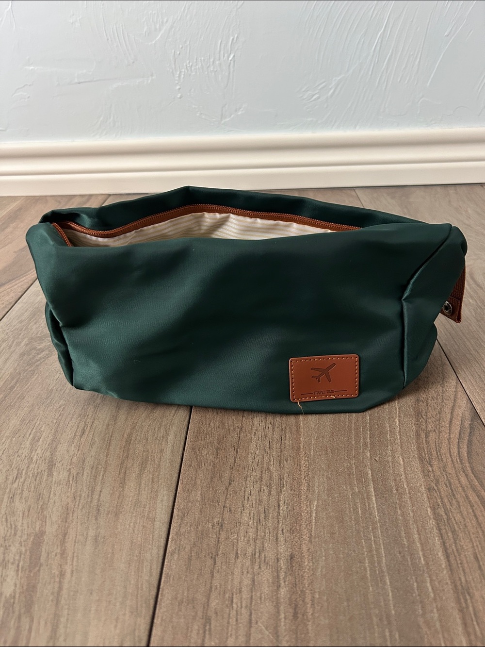Dark Green Travel Cosmetic Toiletry Bag with Brown Leather Accents